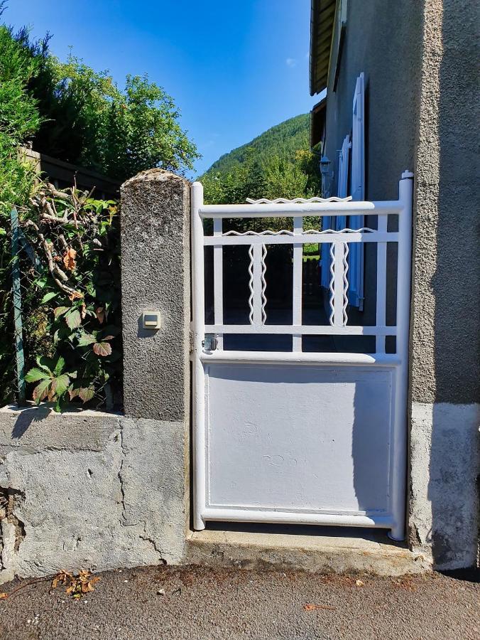Idealement Situe, Spacieux Et Agreable, Parking Gratuit Et Classe 3 Etoiles Mende Exterior foto